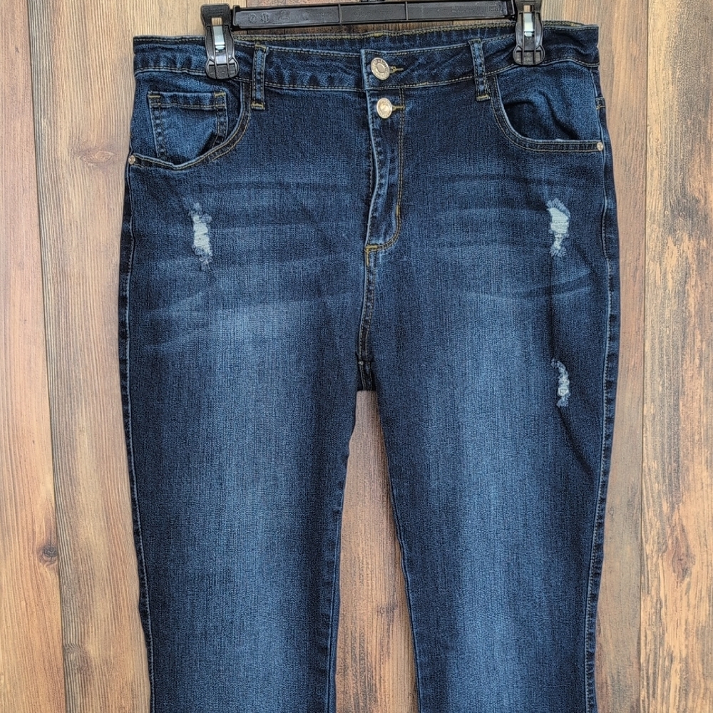 Vipones Dark Wash Flare Jeans 14              F149